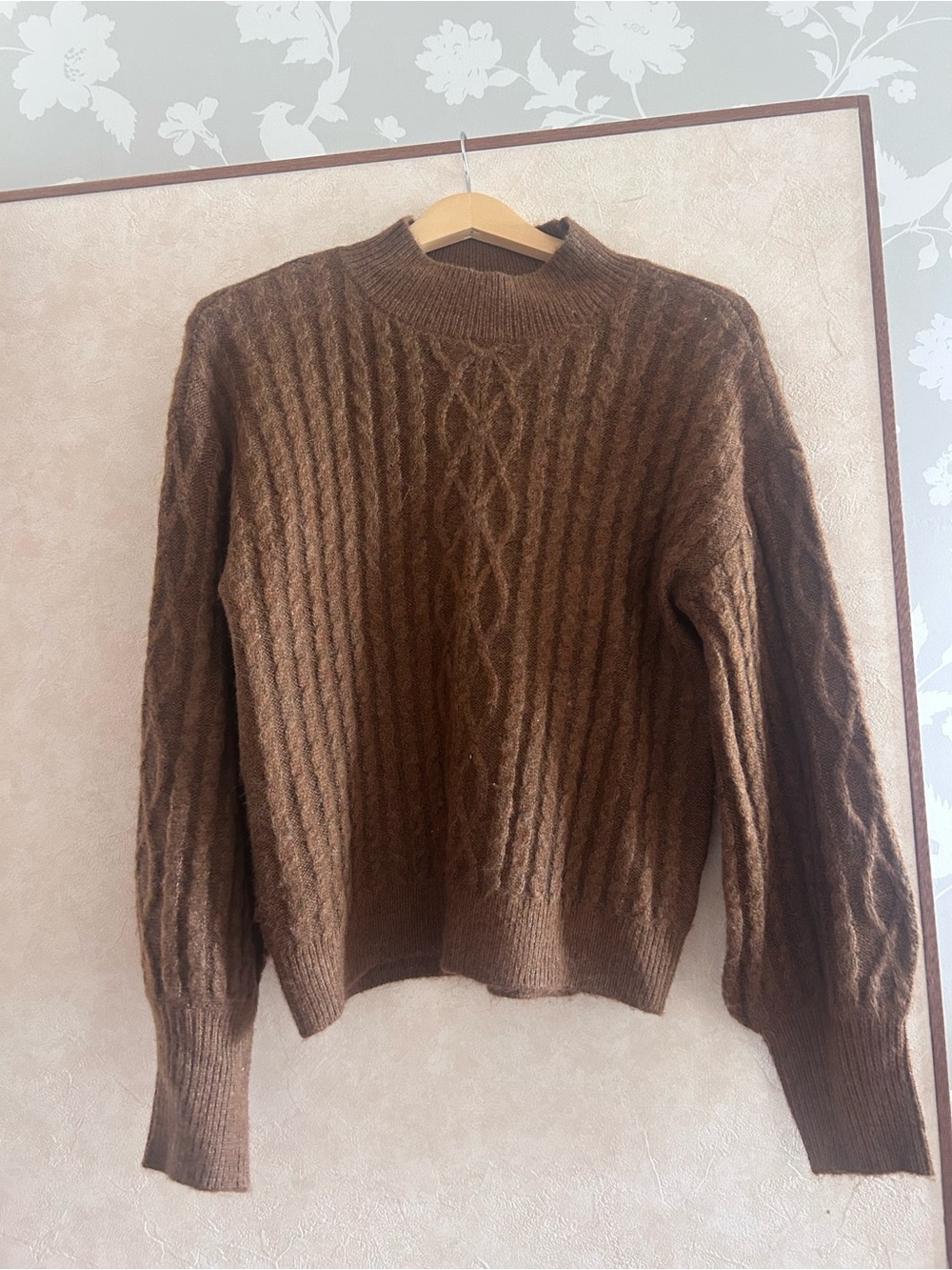 Vince Camuto Brown Cable Knit Crewneck Sweater